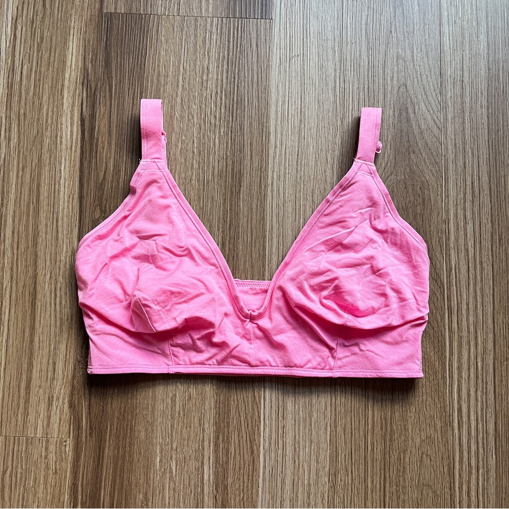 Parade New:Cotton Triangle Bralette in Bubblegum in 1+